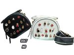 Bolso bandolera negro de antelina con charms dorados - Image 2